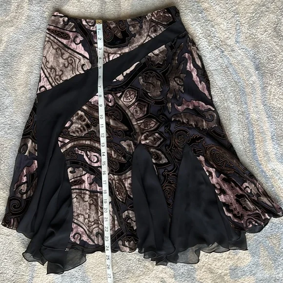 Black and Brown Skirt Set - Picture 16 of 16